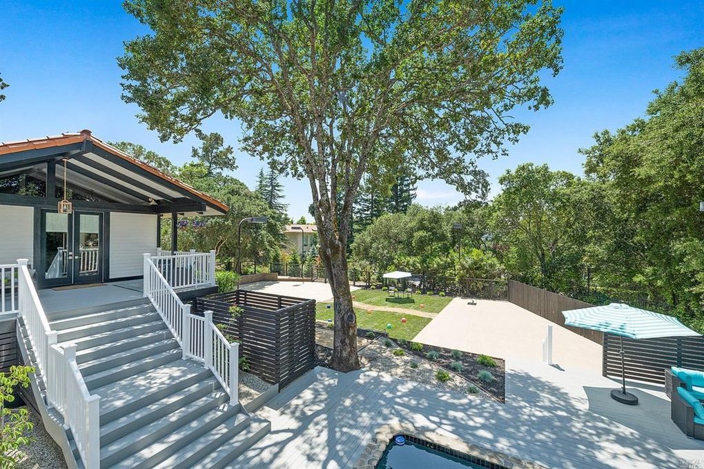 376 Saint Andrews Drive in Napa.